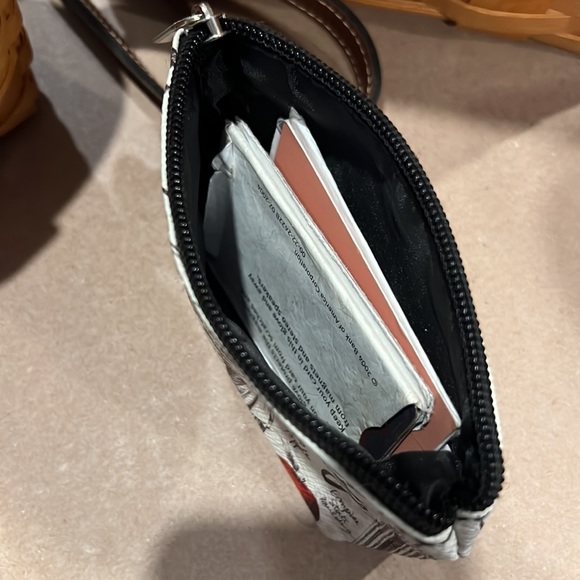 NEw York City Change Purse - Picture 7 of 10